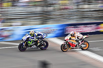 Rossi “dio todo” para subir al podio en Indianápolis