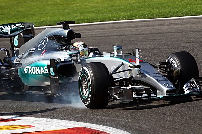 Qualifications - 10ème pole 2015 autoritaire pour Hamilton!
