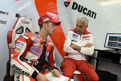 Un problema alla frizione rovina i piani di Dovizioso