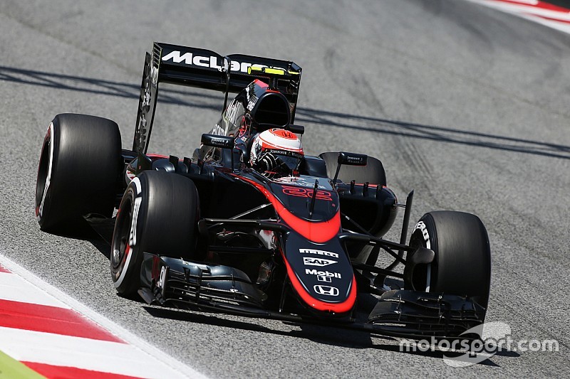 McLaren revient à une version longue de son nez à Monza