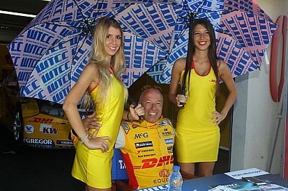 Tom Coronel e il Giappone, una lunghissima storia