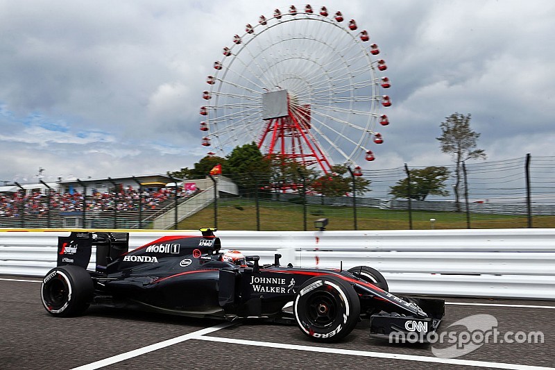 Button, frustrado por un error de McLaren