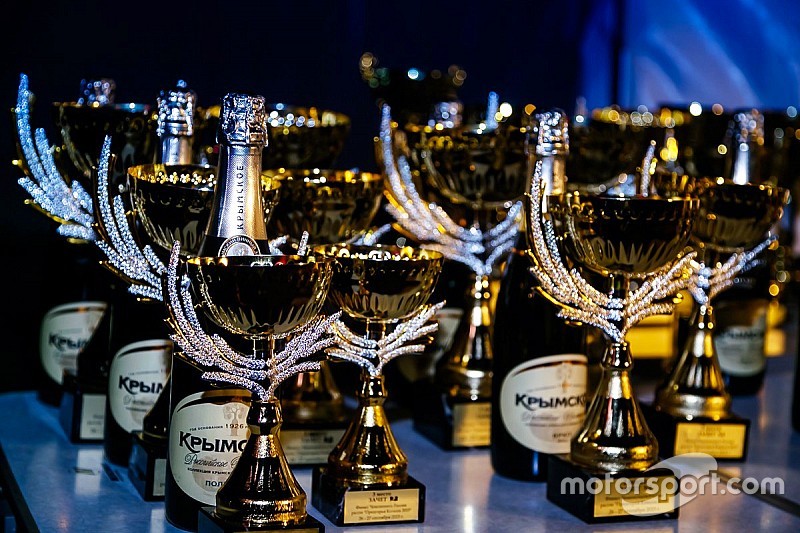 Макаров стал чемпионом России по ралли
