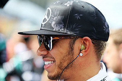 En Russie, Hamilton espère la même voiture "incroyable" qu'au Japon