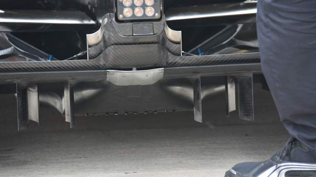 Mercedes: nel diffusore modificate derive e vorticatori