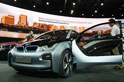Tim Cook: "Auto-industrie gaat enorm veranderen"