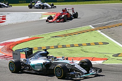 FIA планирует постоянно отслеживать давление в шинах