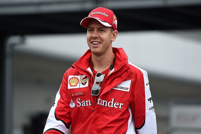 Феттель поддержал решение Ferrari о замене моторов