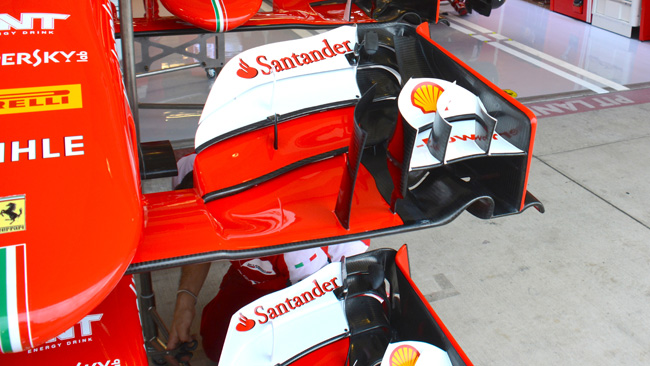 Ferrari: tutta nuova l'ala anteriore della SF15-T