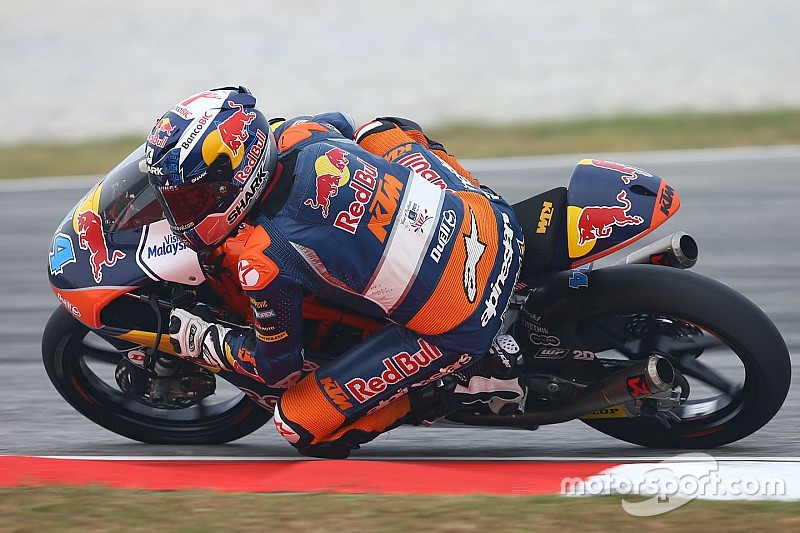 Oliveira venció en Moto 3 y demoró la consagración de Kent