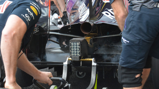 Red Bull: è stato aperto il cofano motore