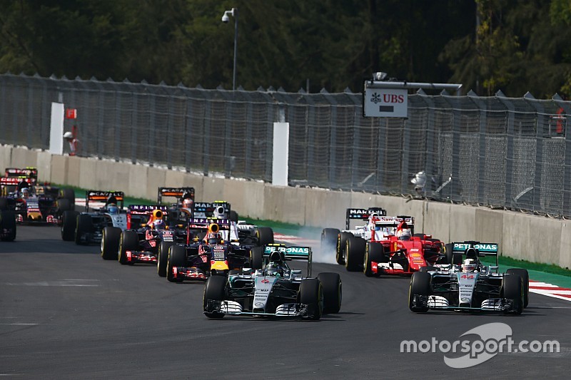 Rosberg wint in Mexico, punten voor Verstappen
