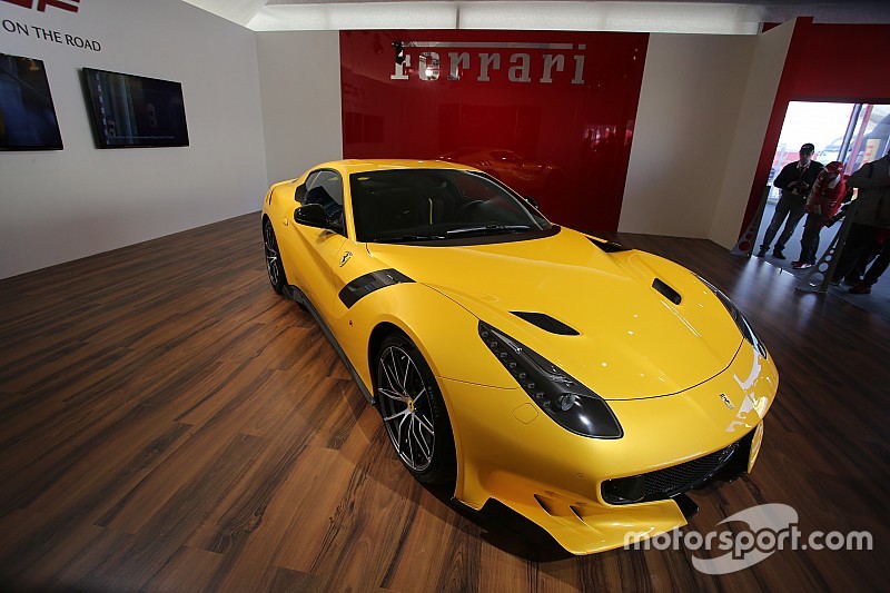 Ferrari lanceert de F12tdf supercar op Mugello