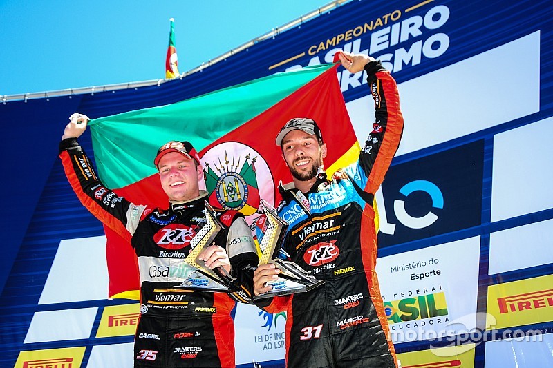 Após pole, Campos vence e dá passo para título de 2015