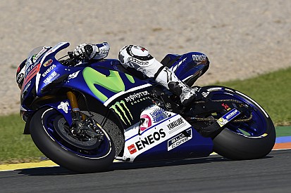 Lorenzo marca el paso matinal