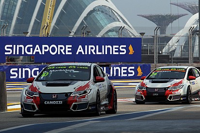 La JAS Motorsport al lavoro sulle nuove Civic TCR