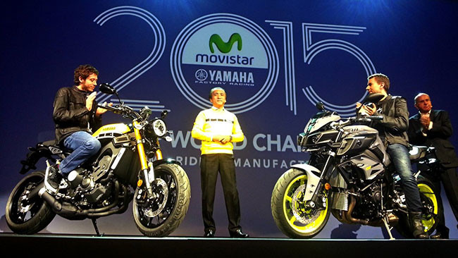 Gelo tra Vale e Jorge al gala Yamaha a Milano