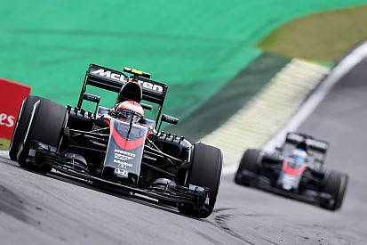 Button diz que baixa velocidade da McLaren “assustou”