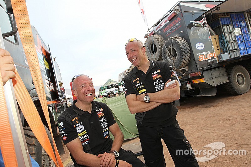 Tim en Tom Coronel klaar voor nieuw Dakar-avontuur