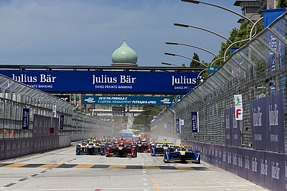 Video, il meglio dell'on board camera a Putrajaya