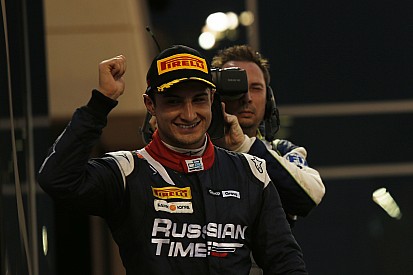 Evans bate Vandoorne e Lynn para vencer corrida 2 no Bahrein