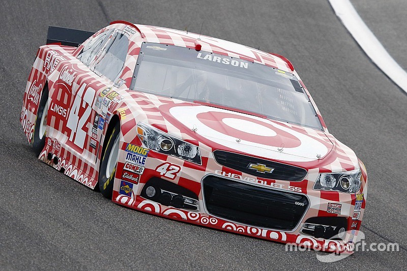 Larson, Harvick top Saturday morning practice