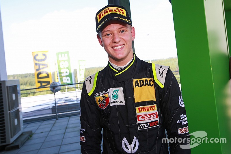 Mick Schumacher bei Tests in Mugello auf Anhieb schnell