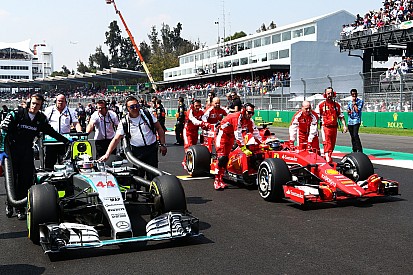 Ecclestone: Mercedes y Ferrari podrían destruir la Fórmula Uno