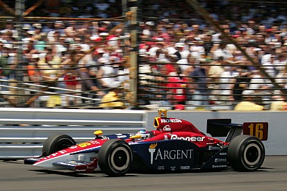 Vidéo IndyCar 2005 - Danica Patrick écrit l'Histoire à Indianapolis, Wheldon s'impose