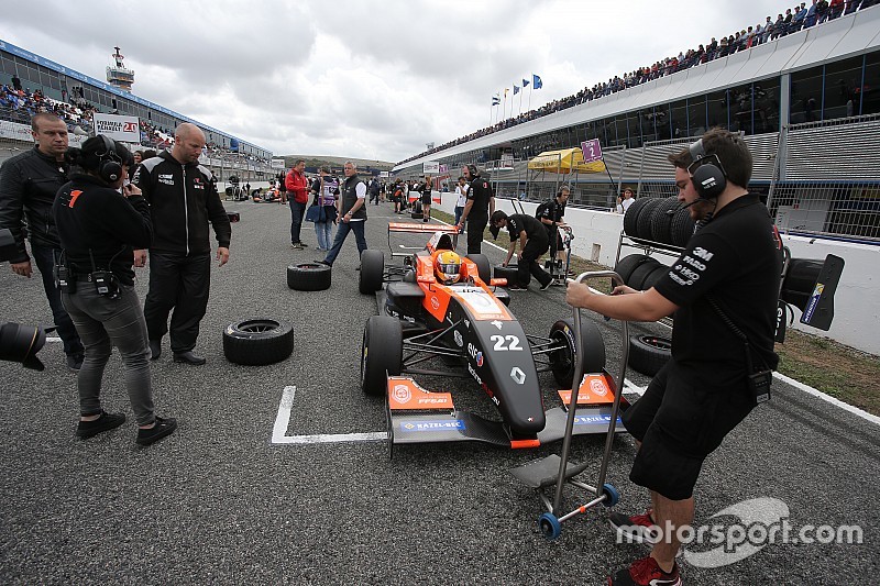 Tech 1 con De Sadeleer, Fenestraz ed Aubry nel 2016