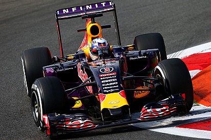 Ricciardo: 'Whiplash door sputterende Renaultmotor'