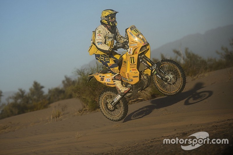 Dakar, Tappa 3: Arrivano le penalità, vince Benavides!