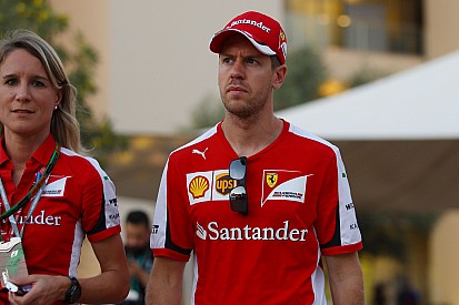 Vettel destoa da Ferrari e pede cautela: cedo para previsões