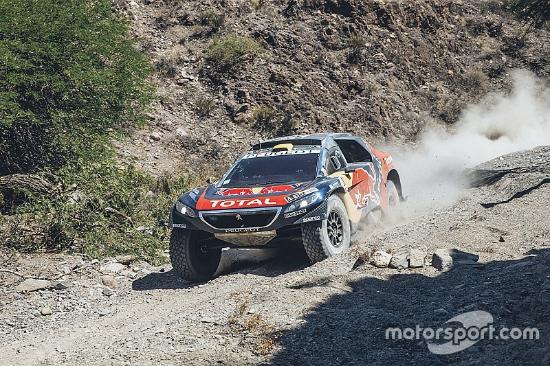 Dakar, rifornimento non autorizzato per Peterhansel?