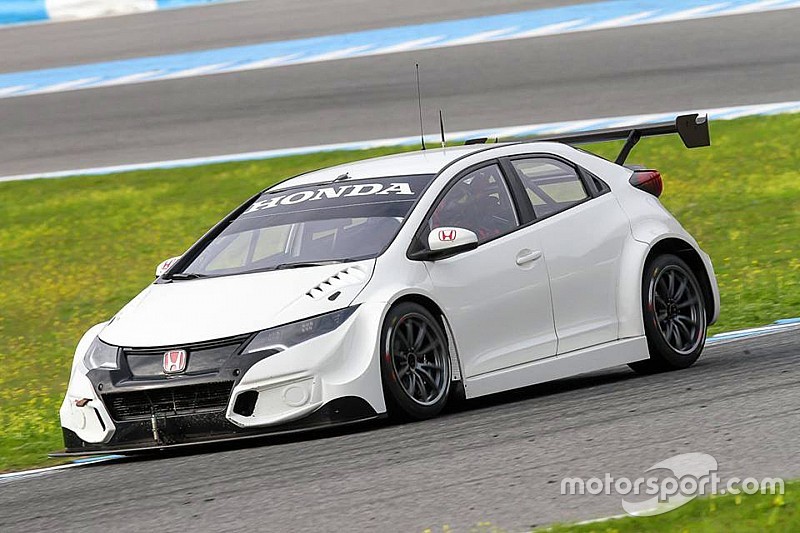 Ecco Rob Huff sulla Honda Civic TC1