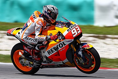 Маркес оценил отставание Honda от Yamaha в секунду