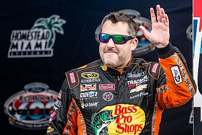Tony Stewart fällt mit Wirbelbruch für unbestimmte Zeit aus