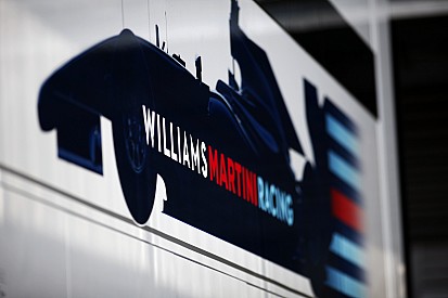 Williams zet nieuwe FW38 voor het eerst aan