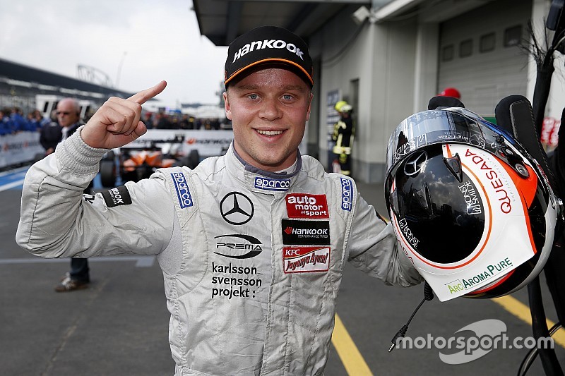 Розенквист стал резервным гонщиком Mercedes в DTM