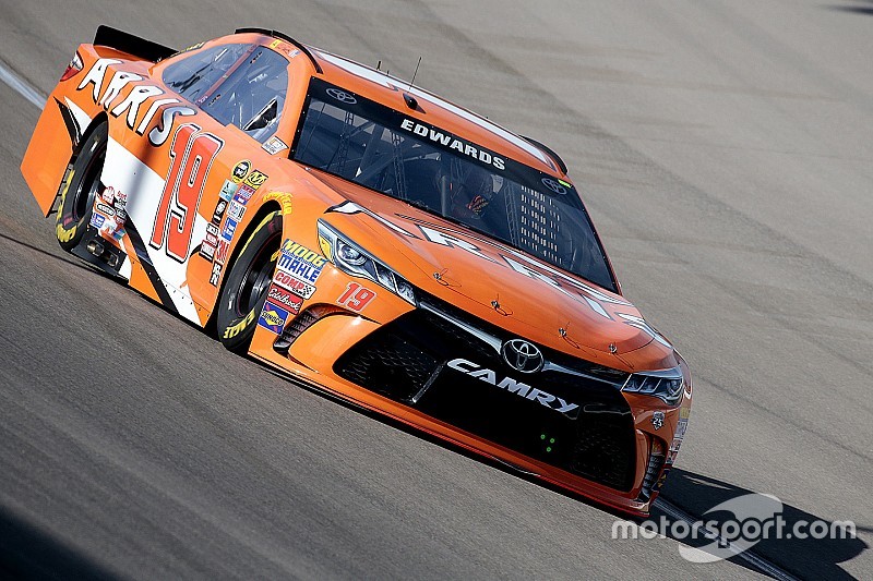 Edwards lidera práctica matutina de Copa Sprint