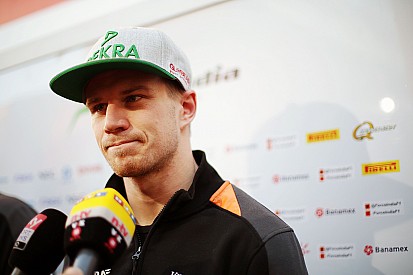 Hülkenberg: "Heb gelachen om kritiek van Ricciardo"