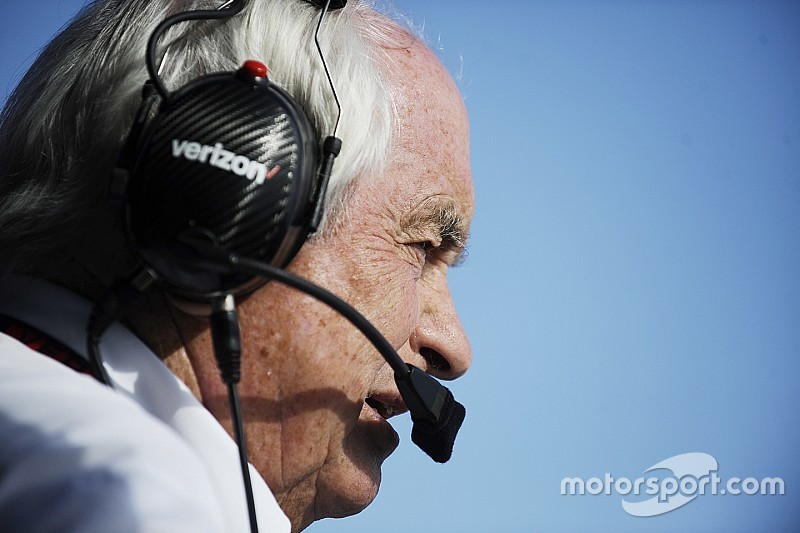 Roger Penske gegen Übersee-Rennen