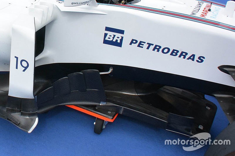 Williams: una paratia verticale più alta nel T-Tray