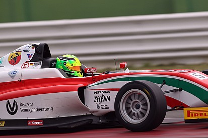 Mick Schumacher wint debuutrace Italiaans Formule 4