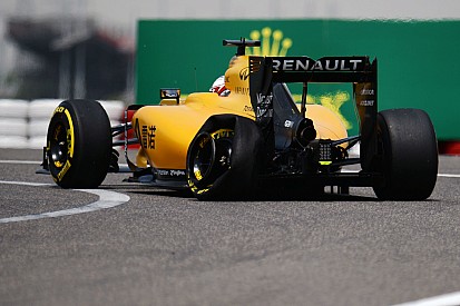 Magnussen: “Lekke achterband kwam door kapotte ophanging”
