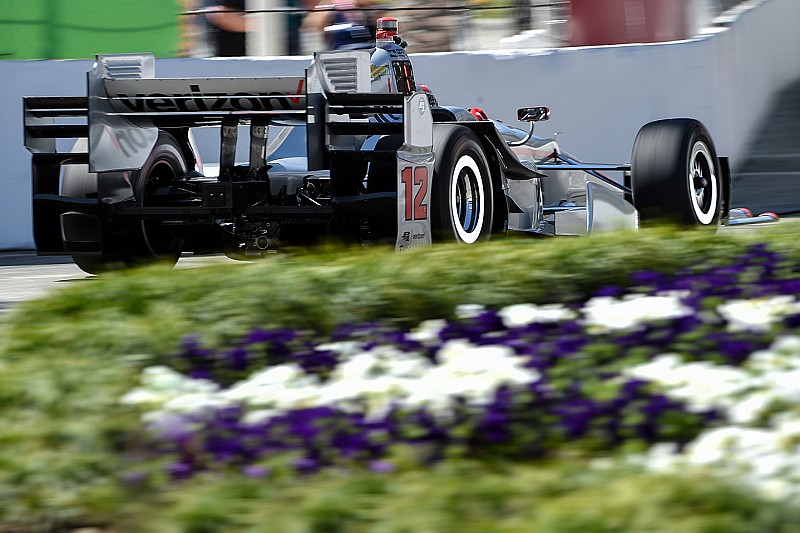 Power voert 1-2-3-4 van Penske aan in laatste training