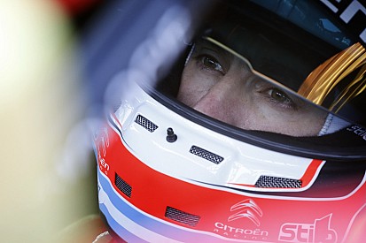 López: "No sé como el coche pudo llegar al final"