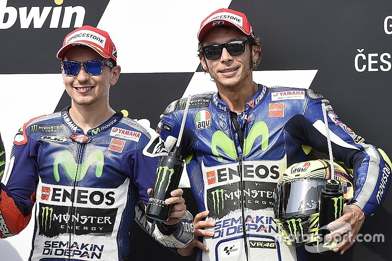 Rossi ontkent reden van vertrek Lorenzo te zijn