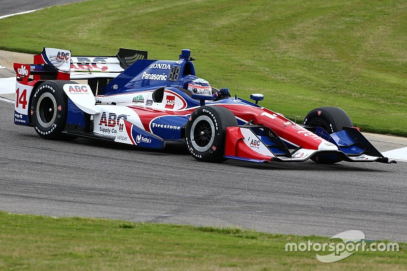 インディカー第4戦、FP2で佐藤琢磨がトップ