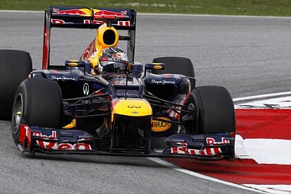 Vettel: Malezya'da yarış hızımız McLaren'e daha yakın